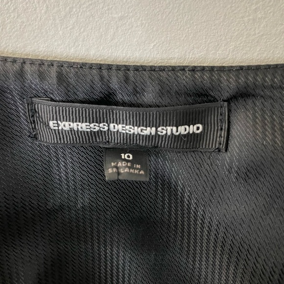 Express Vest, Size 10 - Picture 2 of 7